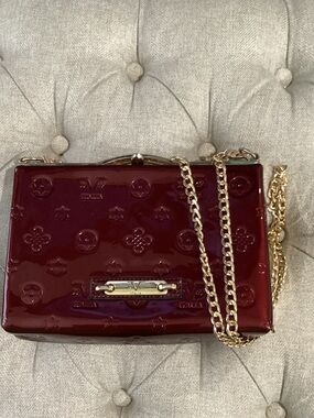 Versace v1969 Abbigliamento Sportivo Bag Scarlett Frame  with added Gold chain